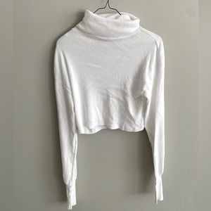 Brandy Melville White Turtleneck Longsleeve